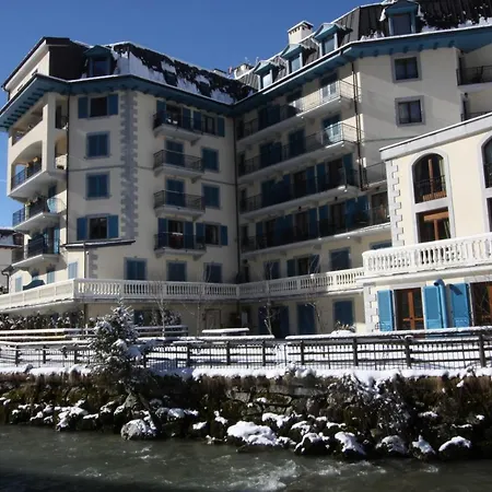 Des Alpes 302 Appt - Year Apartamento Chamonix